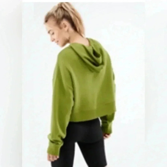 Fabletics  Green Pullover Cropped Cindy Hoodie Size XL - Picture 3 of 9